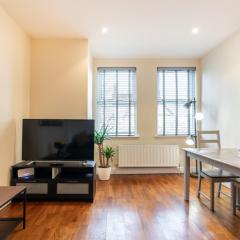 Luxury 2BDR duplex apt, N London, 2 floors