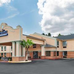 Baymont by Wyndham Hinesville Fort Stewart Area