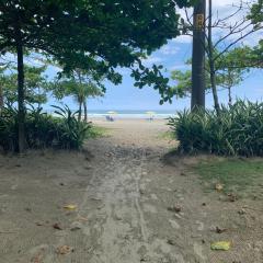 Condomínio Maitinga. (Pé na areia)