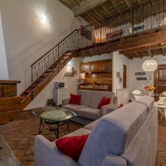 Foro Romano Stylish and Central Apartment