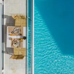 Cyano Hotel