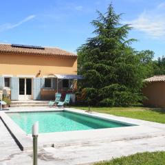 Semi-detached house, Lacoste