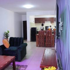 Lovely Emerald Green 3-Bedroom Apartment