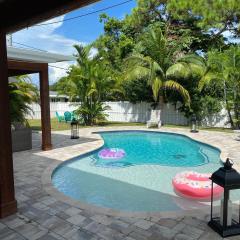Tropical Luxury Escape Heated Pool Pets OK IMG short Drive to Gulf Beaches