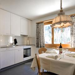 Apartment Chesa Islas by Interhome