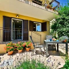 Apartment Beni-2 by Interhome