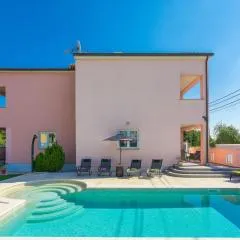 Holiday Home Paus by Interhome