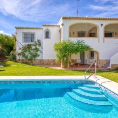 Villa Villa Louise by Interhome