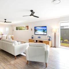 Calypso - 4 Mins Walk to Beach - Community Pool