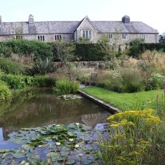 Sortridge Manor - Leat House