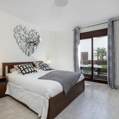 FIVE STAR 3 bedroom Apt in ideal location - RDR237