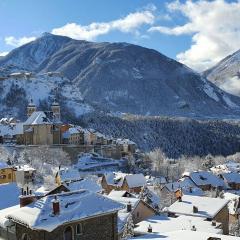 Apt With Panoramic View Near Vauban City