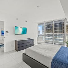 Inredible View -Luxury Unit at the W Brickell