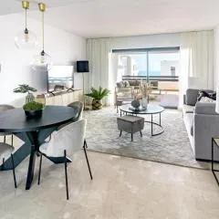 DJC - Modern 2 bedroom apartment close to beach