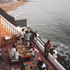 Hashpoint Surf Camp