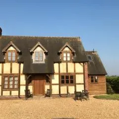 Cosy Cottage in the Countryside
