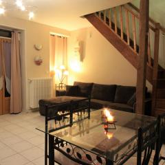 Duplex Confortable avec Équipements Modernes à 20min de Montargis et Pithiviers - FR-1-590-175