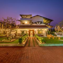 SaffronStays Adora Woods & Hills, Luxury Pool Villa in Murud