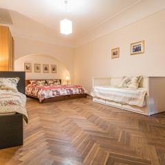 Stylish Studio at Lesser Town, Charles Bridge 3min by walk