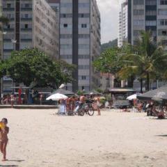 Pé na areia em Santos