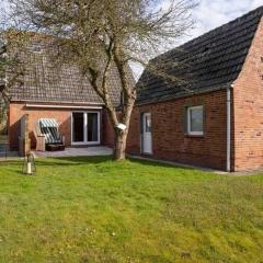 The holiday home apple orchard is located in the picturesque small town of Garding