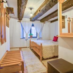 4- BDR House Monument of Culture & Architecture by Flat Mаnager