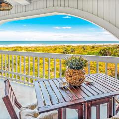 Lovely ocean-view condo with pools, hot tubs, private W/D, & central AC