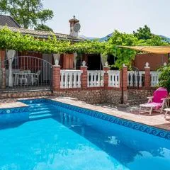 2 Bedroom Lovely Home In Padul