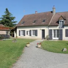 Gîte spacieux en pleine nature avec grand jardin, activités extérieures, proche sites historiques et commerces - FR-1-591-185
