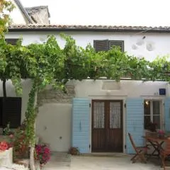 Holiday Home Troštova Kuća