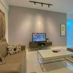 Setiawalk Puchong Penthouse 8-10Pax 4R3B