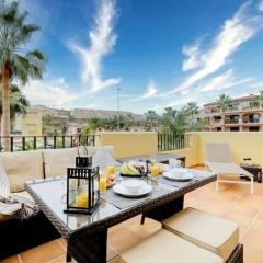 15 Noria Azul Sunny Apartment, Terrace, Pool, WiFi!