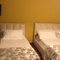 YELLOW ROOM