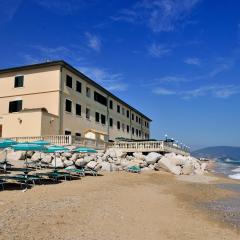 Hotel Brigantino Non Dista