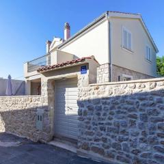 Stone House in Petrcane near the Sea