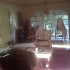 Cottage Sleeps 6 with Private Patios