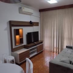 Apartamento com mobília nova.