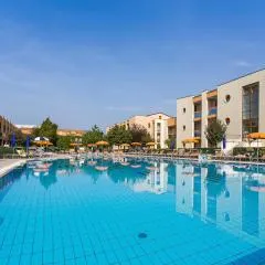 Cozy flat with terrace and shared pool