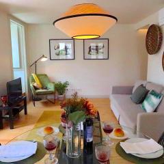 Castelo Superior Two Bedroom Apartment by Les Deux Mariettes
