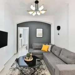 Porto Sea View Apartments - A. Svolou 22