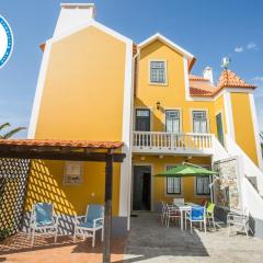 Torreira . Yellow Beach Pavilion