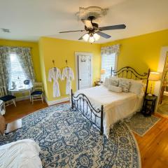 Bama Bed and Breakfast - Capstone Suite