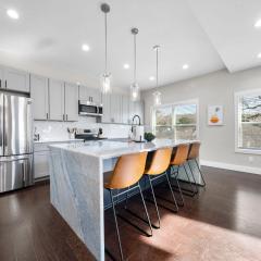 Family Friendly New Luxury Home Centrally located