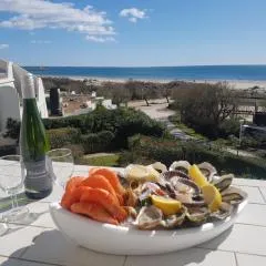 CNN Ulysse 1 - Appartement vue mer avec garage