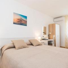 Villa Mira Double Room with Private Bathroom