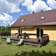 Holiday house in a quiet location by Lake Mausz in Kashubia