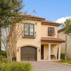 4 Bedroom house on the golf course with 2 golf carts!