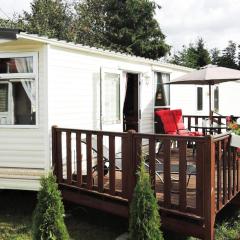 Mobile home in Kolczewo with a terrace