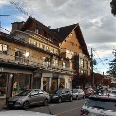 Apartamento Augusto Zatti 2 a 500m da rua Coberta