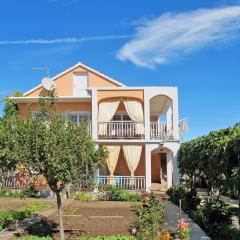 Apartment Vjera by Interhome